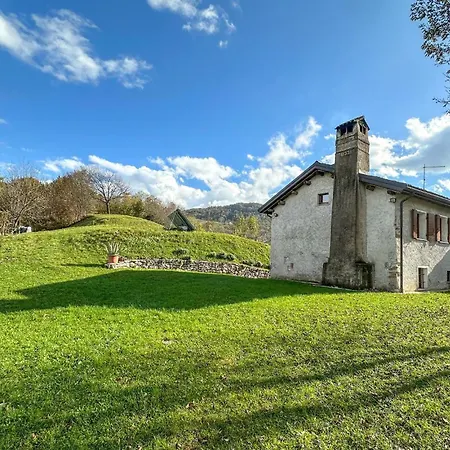 Cozy In With House A Mountain View