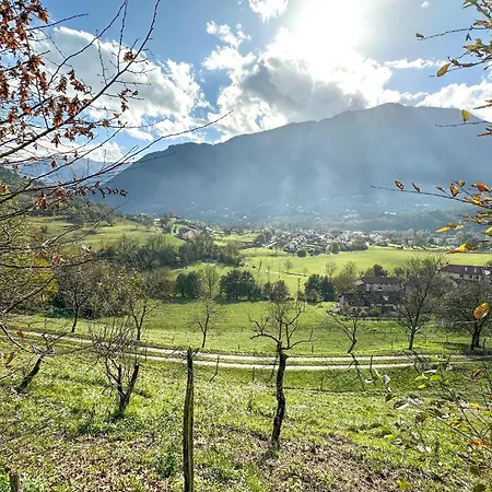 Semesterbostad Cozy In With House A Mountain View