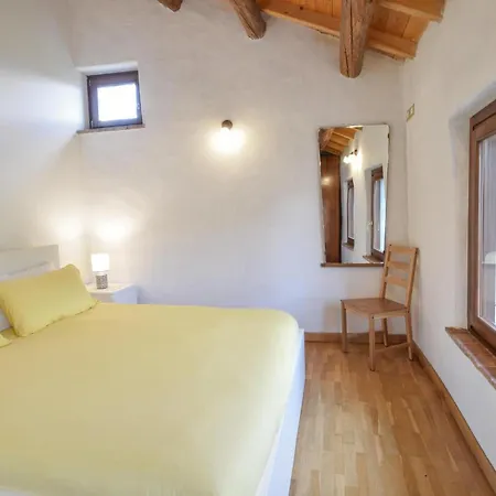 Σπίτι διακοπών In With Wifi *